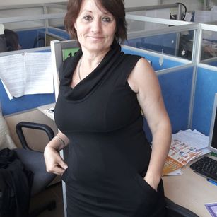 Model - CarlisaNia chat