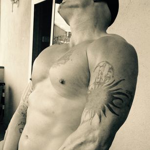Model - Treybread  1