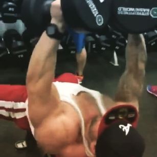 Model - MuscleGuyCam 5