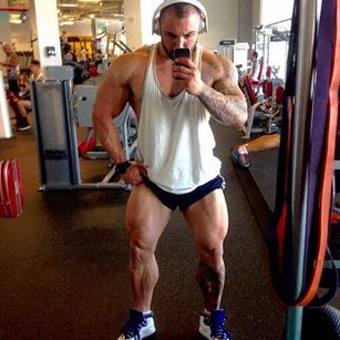 Model - MuscleGuyCam 8