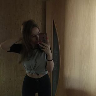 Model - Kimber Days boobs