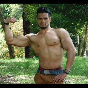 Model - Luigi Veilob muscule