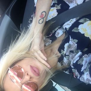 Model - Nala Skyy adventurous