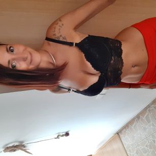 Model - Victoria Viky footfetish