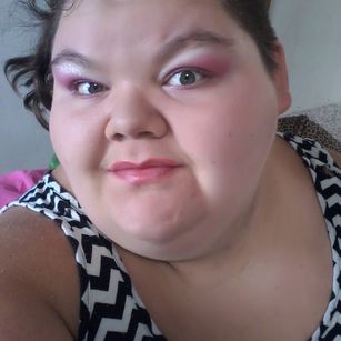 Model - BBWDollie fetish