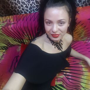 Model - Isabel blowjob