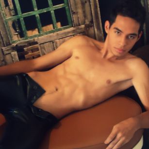 Model - ERICK_JACKSON MONSTER