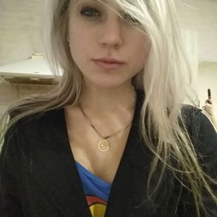 Model - Victoria orgasm