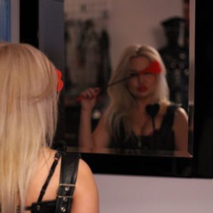 Model - Alicia Kaine femdom