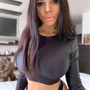Model - kisha_porn tightpussy