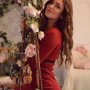 Model - Lina Nelson joi