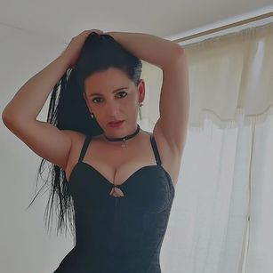 Model - Denice cooper squirt