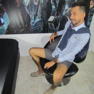 Model - Max Miller ass