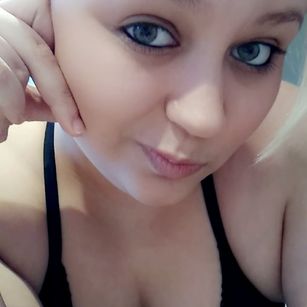 Model - Kitty Katana nerdy