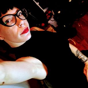 Model - NadiaNoir natural