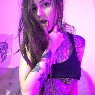 Model - Luna Vitali 420