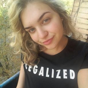 Model - Julia and Ira deepthroat