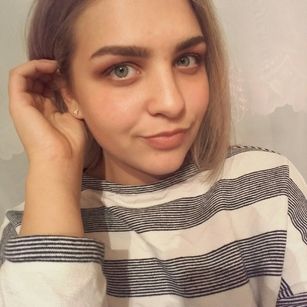 Model - Julia and Ira ass