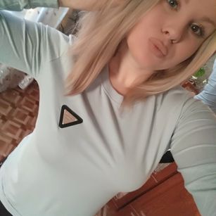 Model - Anastasiya Sexy lips