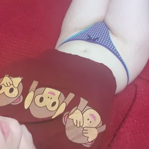 Model - Alysa-Jade redhead