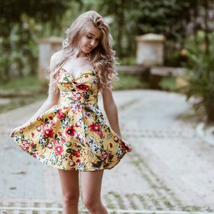 Model - Alysonluvv stockings