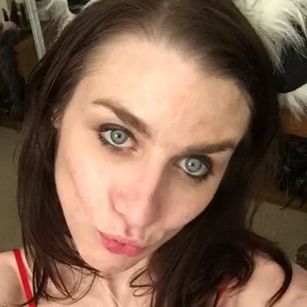 Model - PhoenixxHaze beautiful