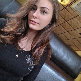 Model - Anastasia legs