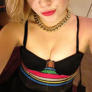 Model - Blonde Bombshell 1