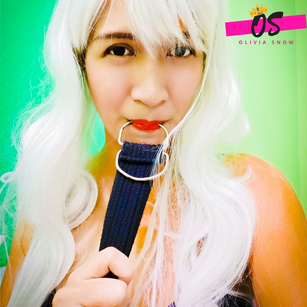 Model - Olivia Snow dominatrix