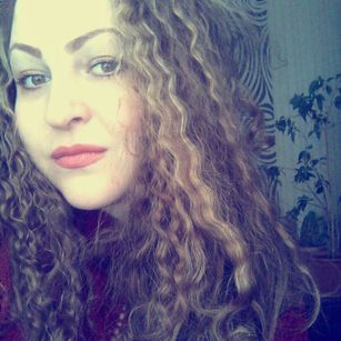 Model - Lyubov smile