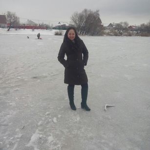 Model - Lyubov smile