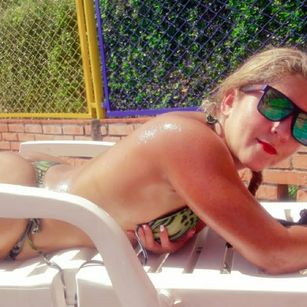 Model - Lauren Milf dp