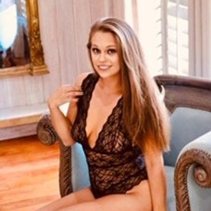 Model - Eliiza Woods sexy