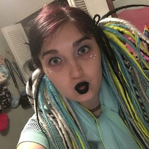 Model - Amy Rose emo