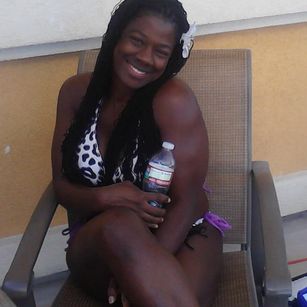 Model - MistressViv1 10