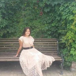 Model - LeydiS sensitive