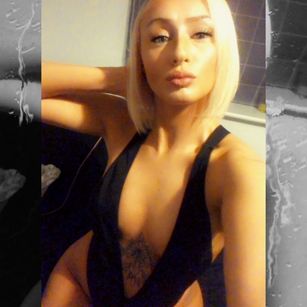 Model - Naughty_Nomi princess