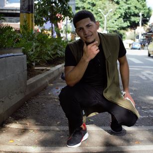 Model - ISAAC VELEZ roleplay