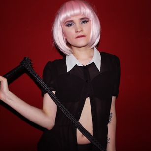 Model - Katie smalltits