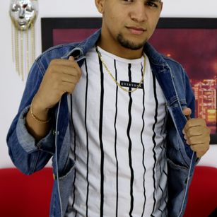 Model - ISAAC VELEZ muscle