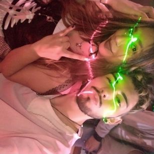 Model - Carolayn Jeis sumisa