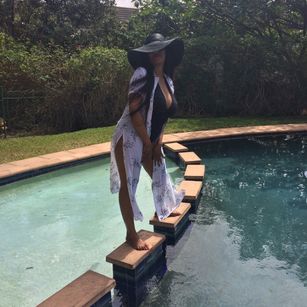 Model - Booby69x pussyplay