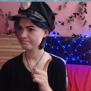 Model - Donttellurwife fetish