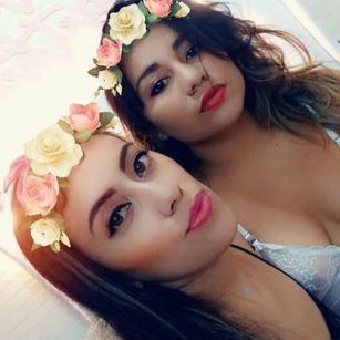 Model - AbbyPenny lickpussy