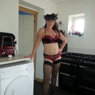 Model - roxy funbody 9