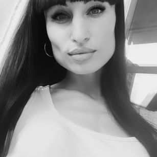 Model - SunnyKaren dirtytalk