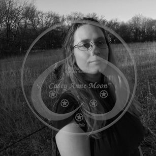 Model - Casey Anne Moon kink