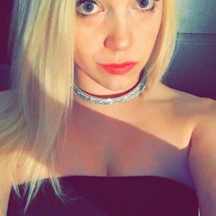 Model - IMShanaSwanz squirt