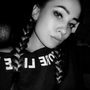 Model - DariaSweety suck