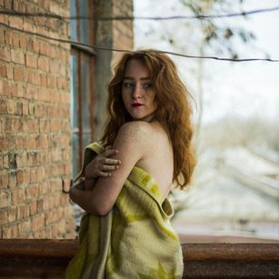 Model - Violetta Sorceress ass